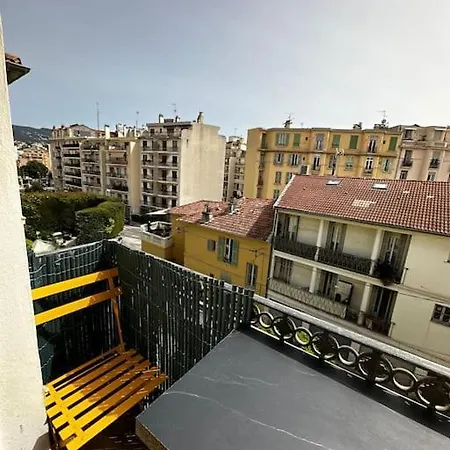 Chic Renovated 2 Bedroom Entire Apartment Or Only Private Rooms In Liberation In Nice With Garage On Demand, Ac, Wi-Fi And Tram Access Extérieur photo
